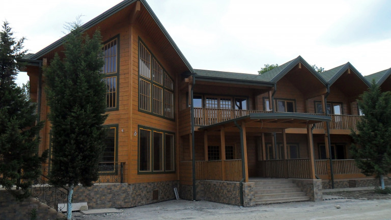 Luxury_Log_Cabin_Guest_House_10.JPG